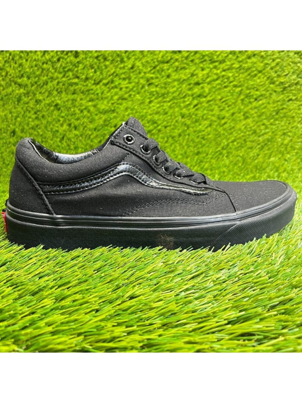 Vans Old Skool Mens Size 8 Triple Black Athletic Walking Skate Shoes Sneakers